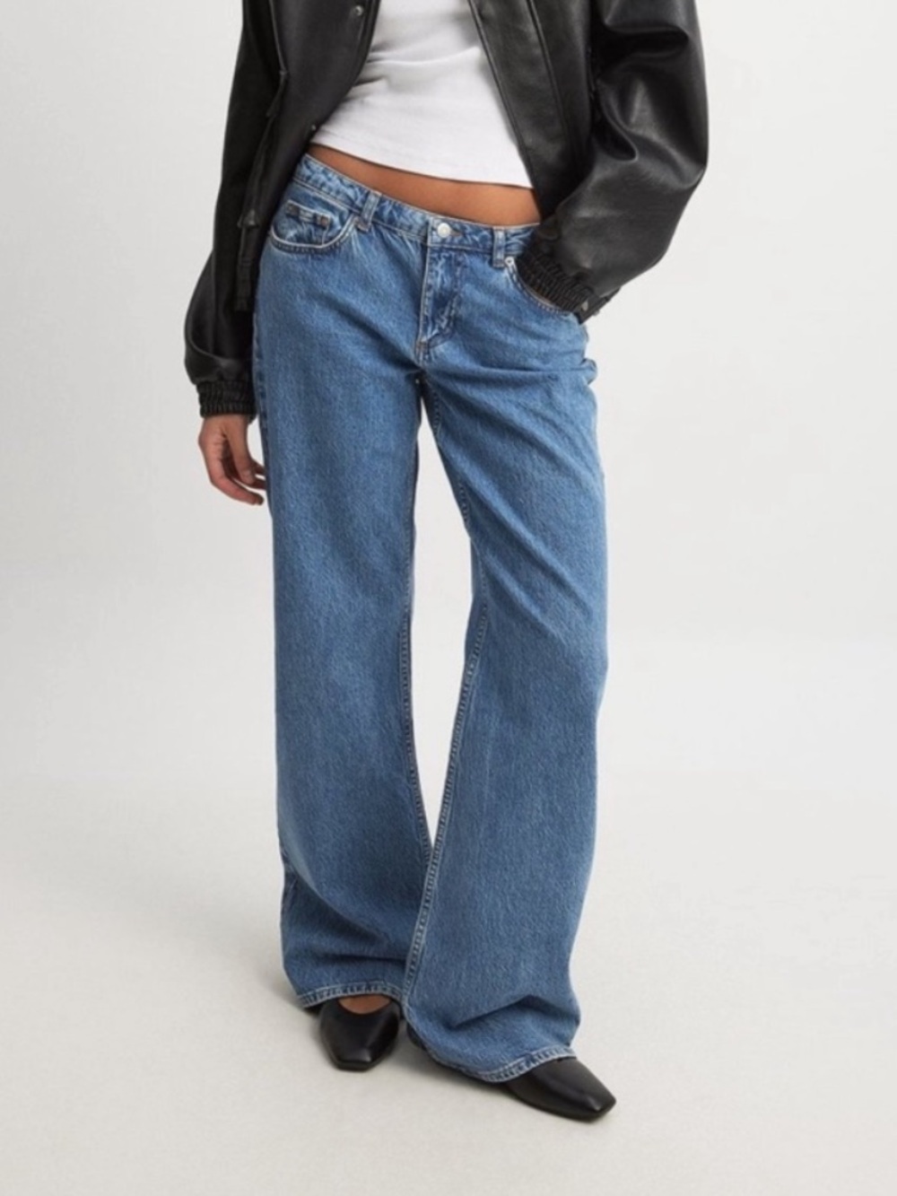 Low waist wide leg jean